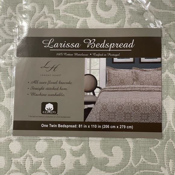Larissa Cotton matelasse twin bedspread NEW - Picture 4 of 5